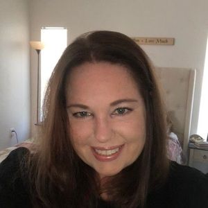 Meet your Posher, Carrie